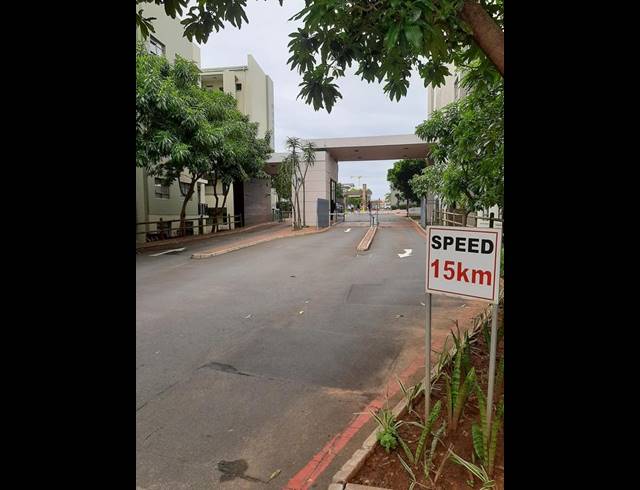 2 BEDROOM APARTMENT FOR SALE IN UMHLANGA RIDGE